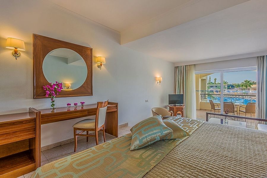 Kipriotis Maris Suites Псаліді Екстер'єр фото